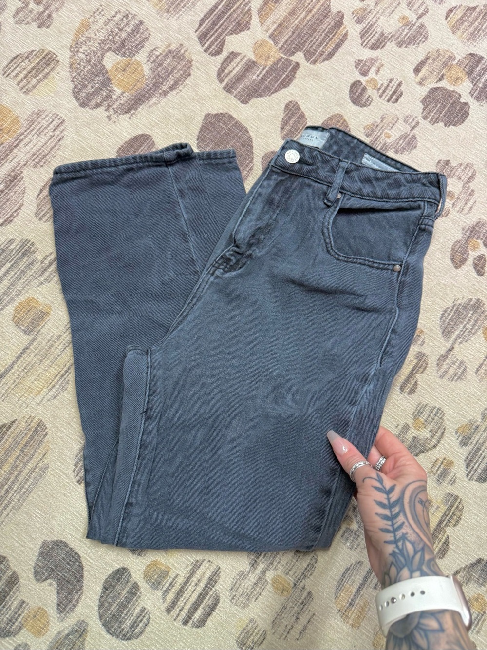 Pacsun black mom jeans size 28